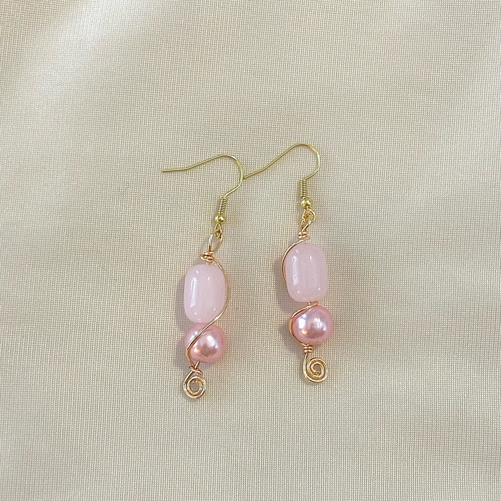 Handmade beaded pink and gold wire wrapped earrings 🩷🌙